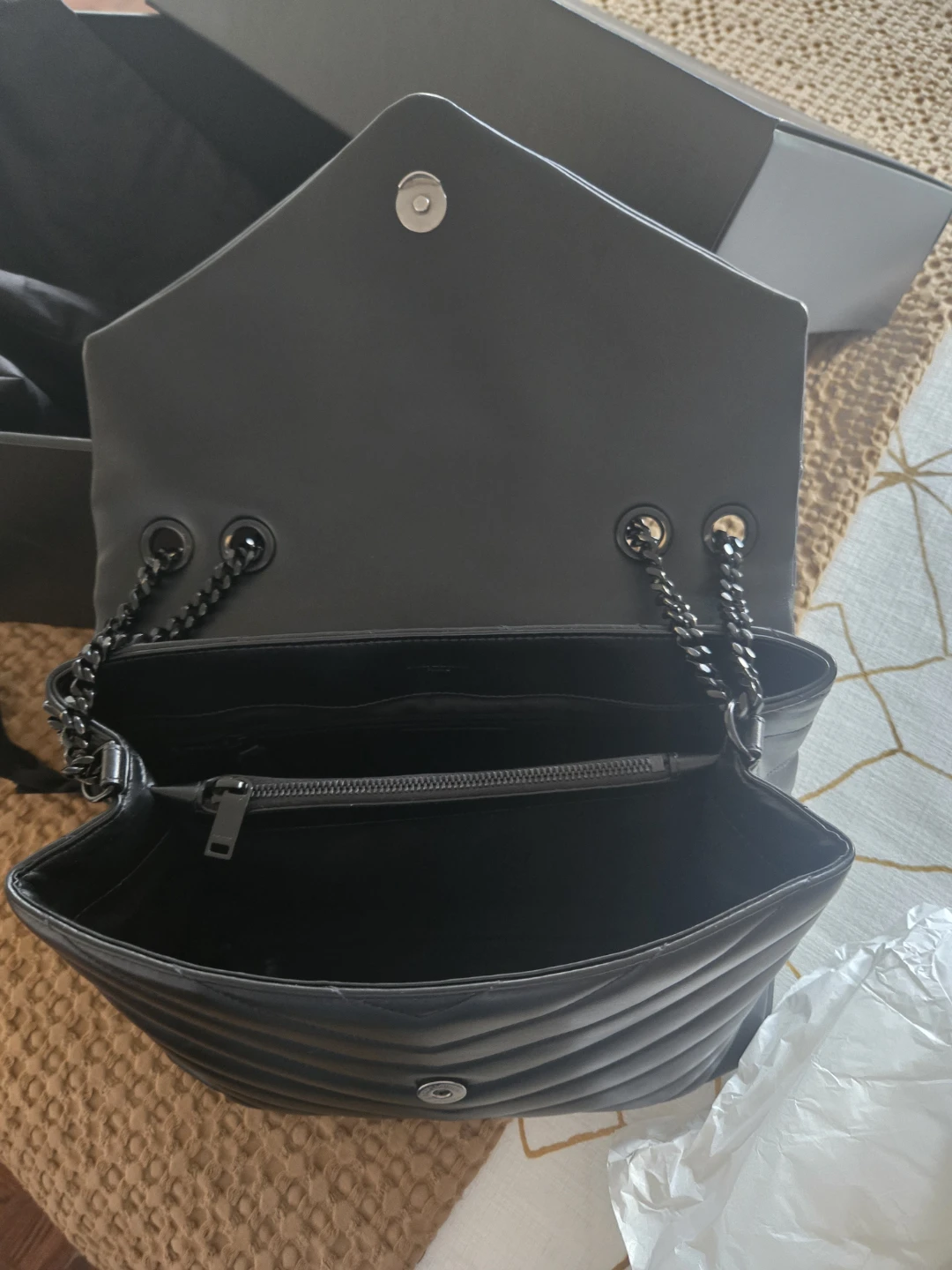 Saint Laurent Loulou medium handbag - photo 2