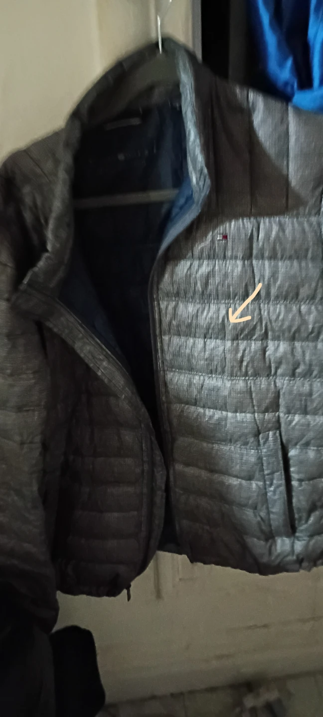 Tommy Hilfiger Puffer Jacket Grey Light. LARGE Like New - photo 3