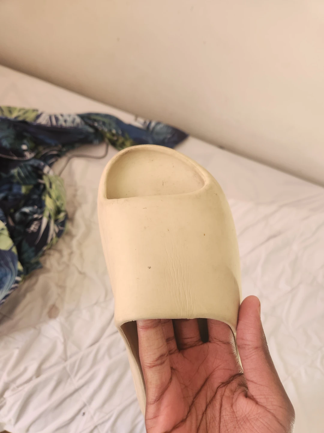 Adidas Yeezy Slides - photo 2