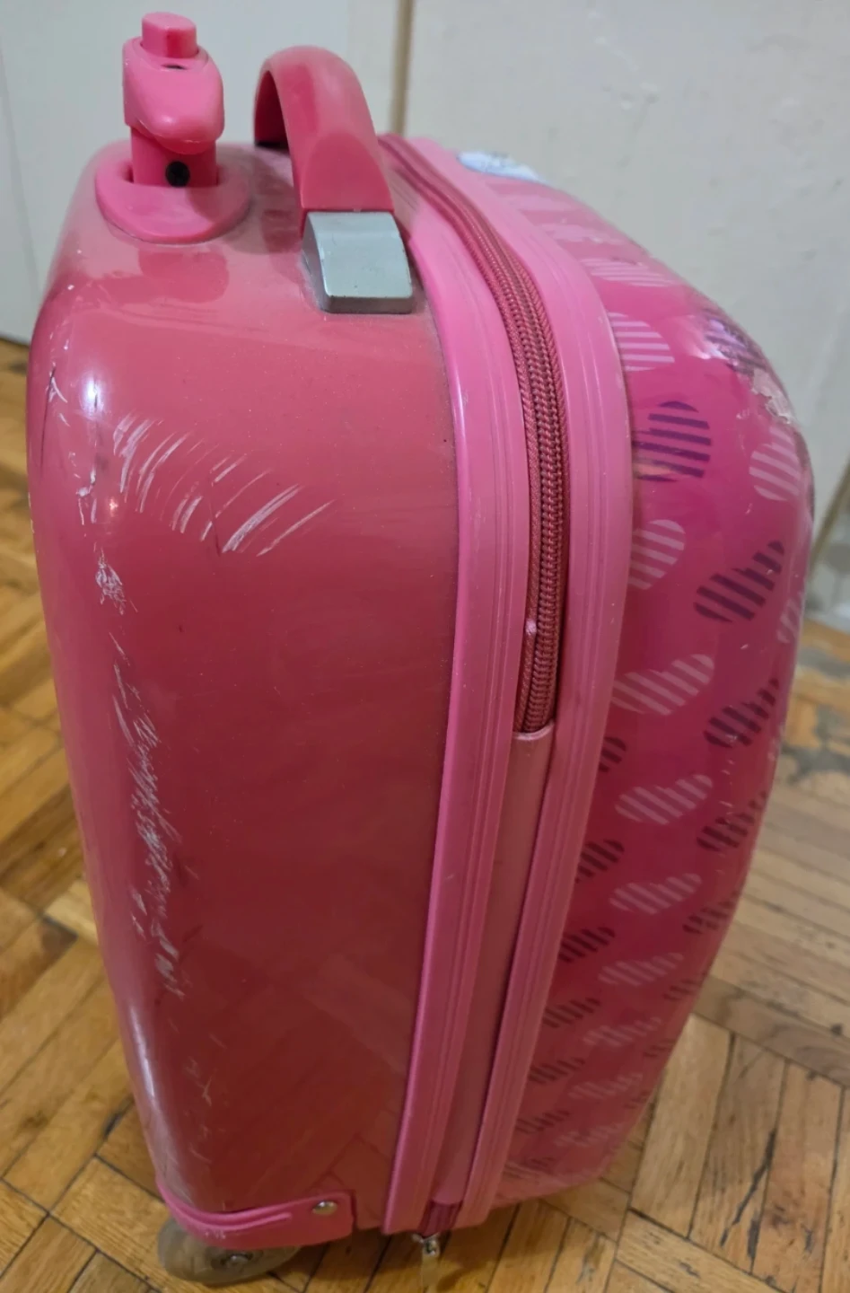 Hello Kitty Kids Rolling Suitcase - photo 2