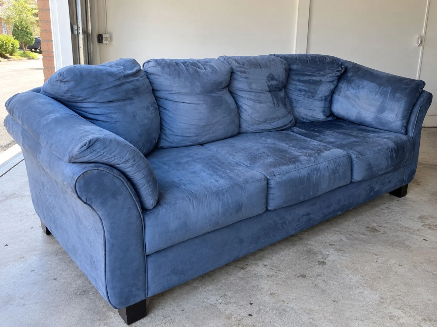 Large Blue 3-Seater Sofa – Comfortable & Spacious - photo 3