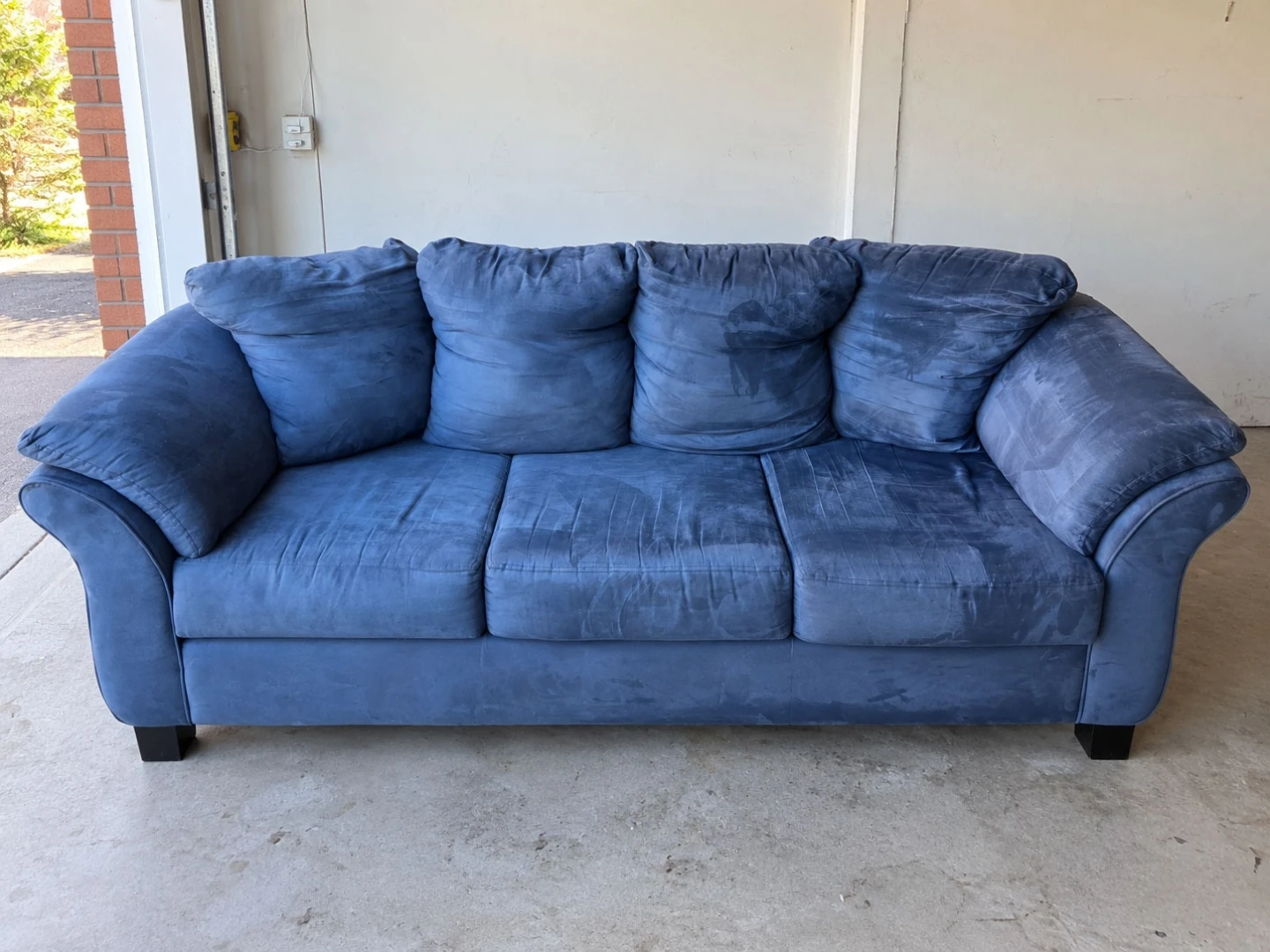 Large Blue 3-Seater Sofa – Comfortable & Spacious