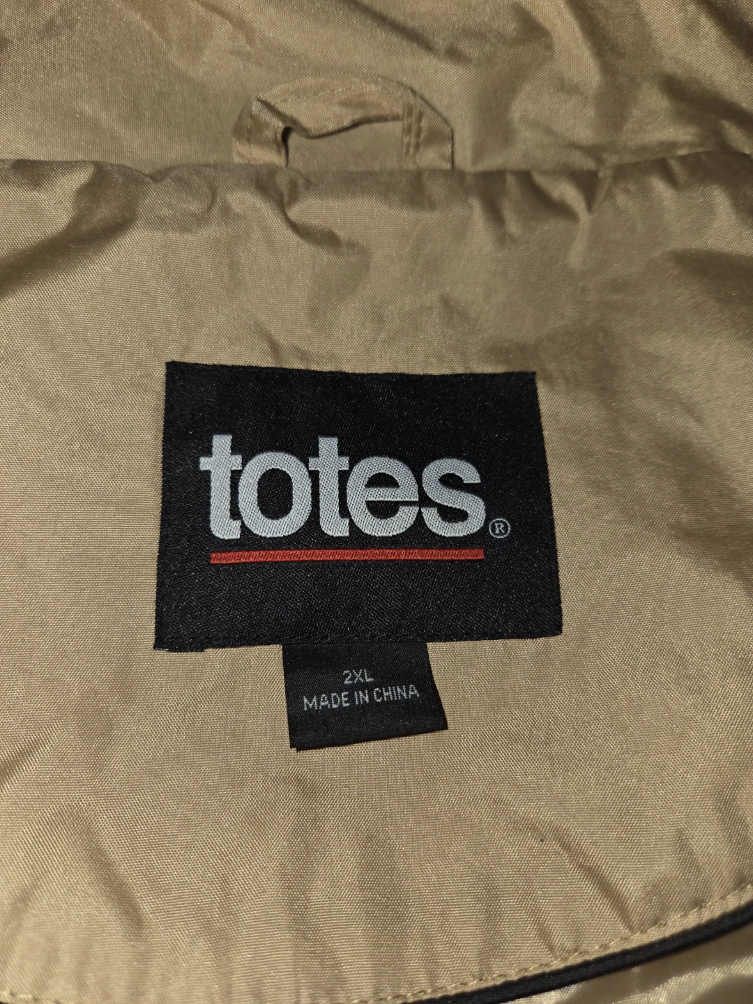 Totes Puffer Vest in a Men's 2XL - photo 3