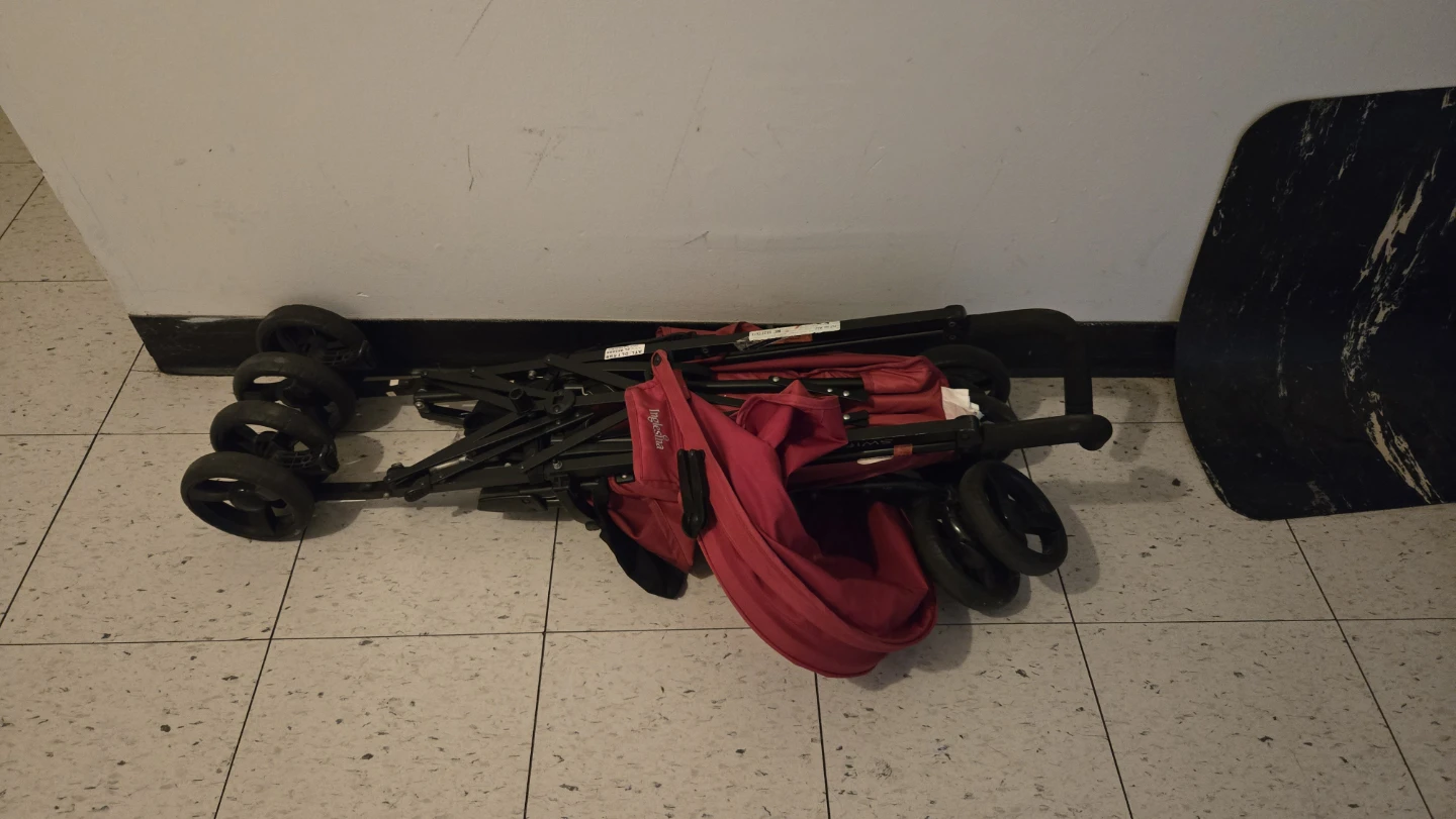 Inglesina Swift Umbrella Stroller - Red - photo 3