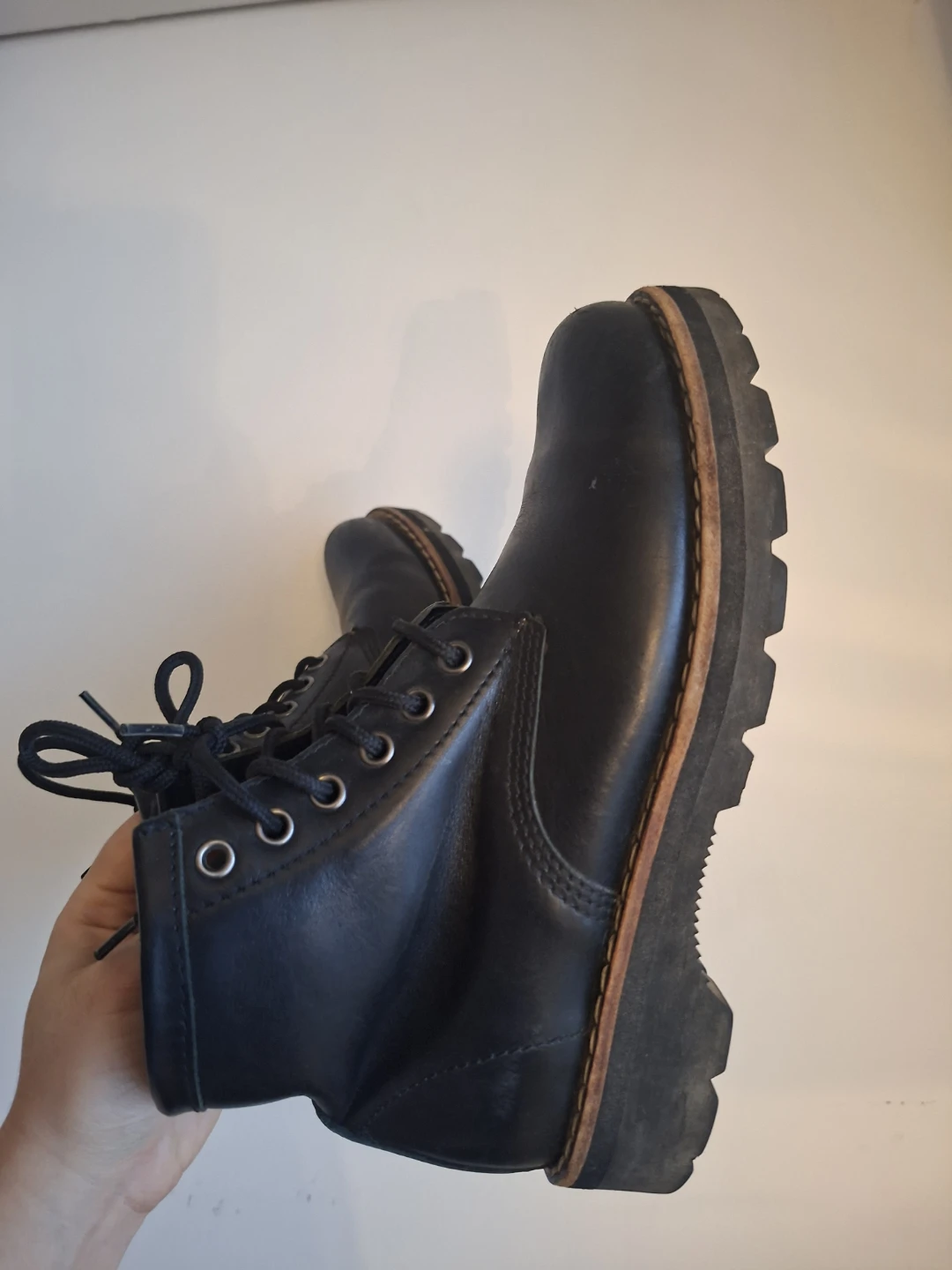 ROOTS Leather Combat Boots (Size 7/37) - photo 2