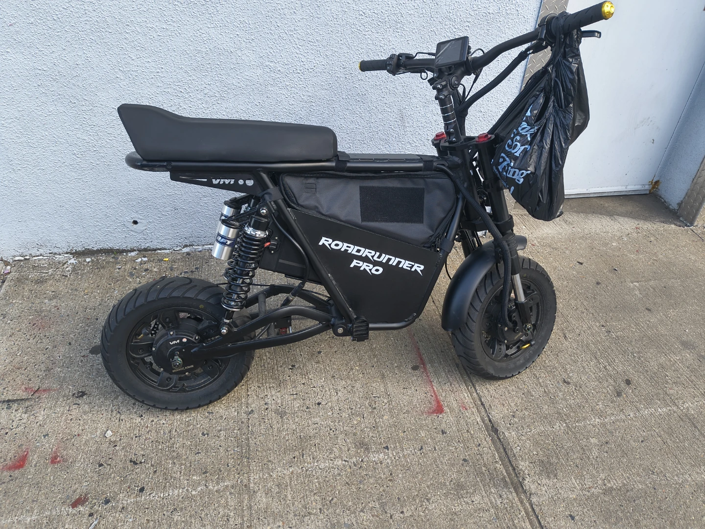 Emove Roadrunner Pro Electric Scooter - photo 3