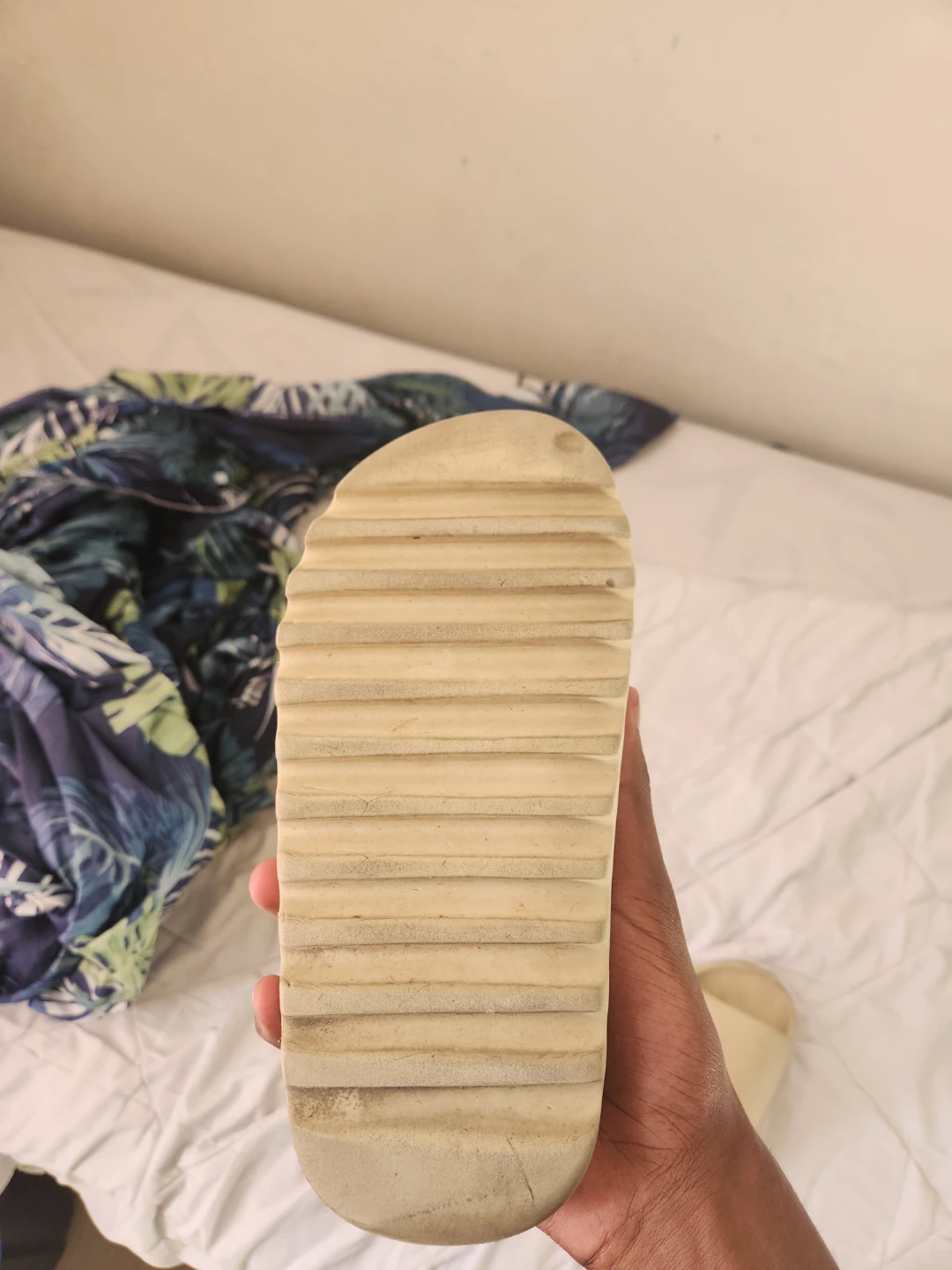 Adidas Yeezy Slides - photo 3