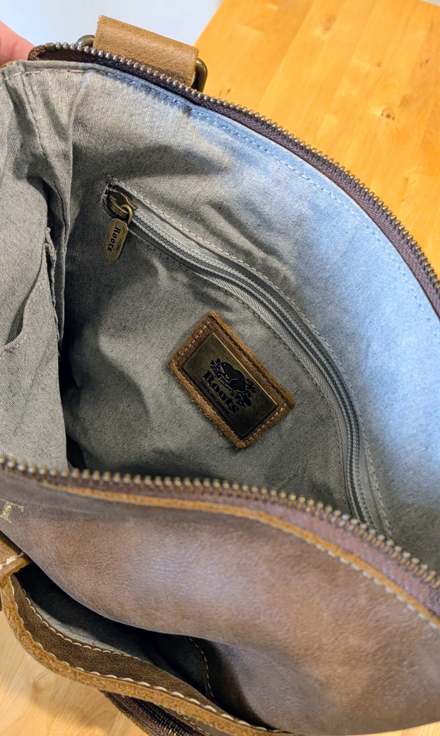 Roots Canada Villager Tan Leather Multi Pocket Crossbody Bag - photo 4