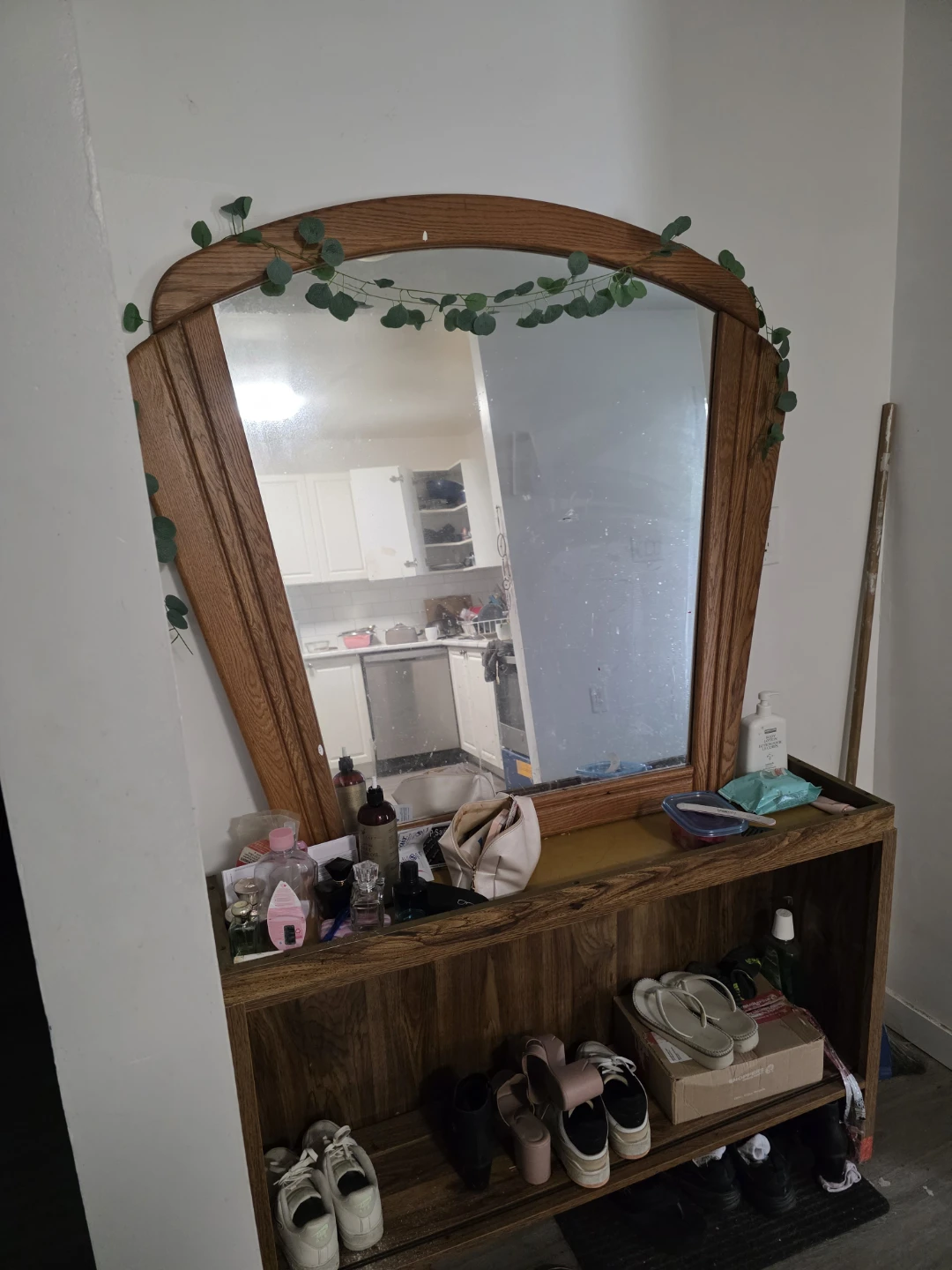 Wooden Vanity with Mirror - photo 3