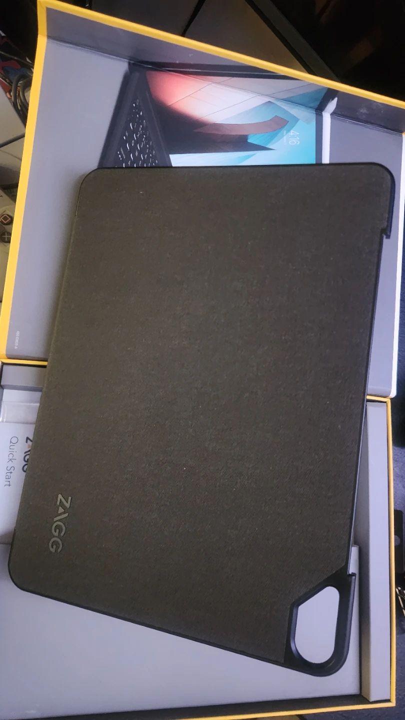 ZAGG Folio Wireless Keyboard and Case for 11-inch iPad Pro - photo 5