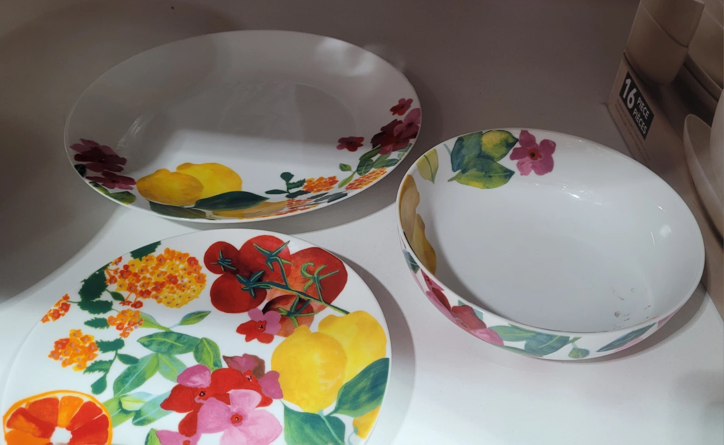 Maxwell & Williams 12-Piece Coupe Porcelain Dinner Set - photo 2