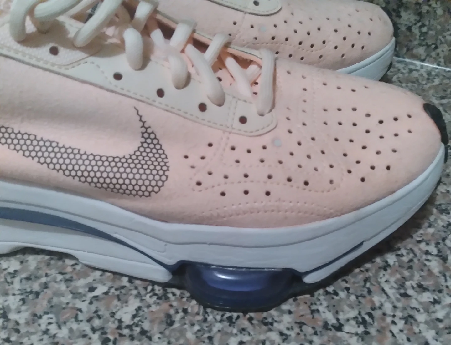 Nike Women's Running Shoes Peach - photo 4