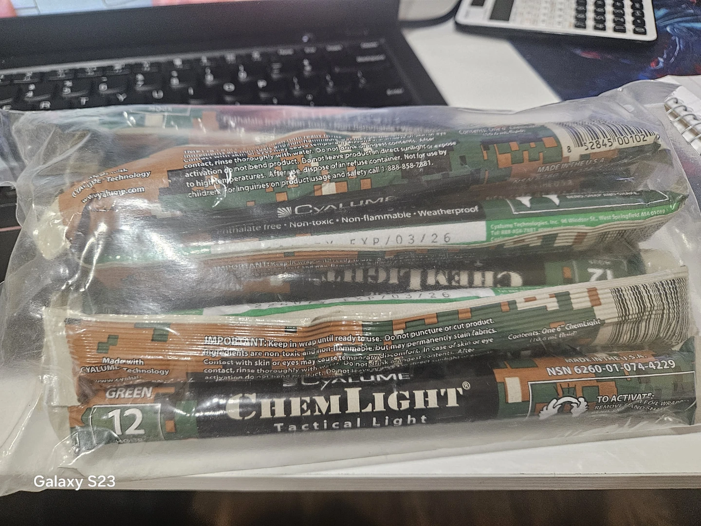 Tactical light glow stick ( MILITARY  GRADE )