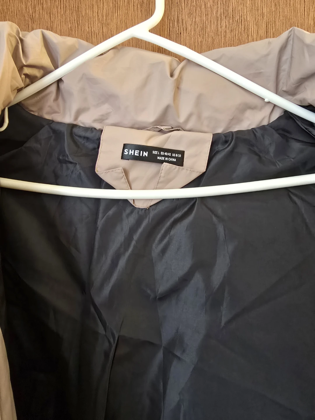 Brand New SHEIN Women’s Puffer Jacket – Beige – Size Large - photo 2