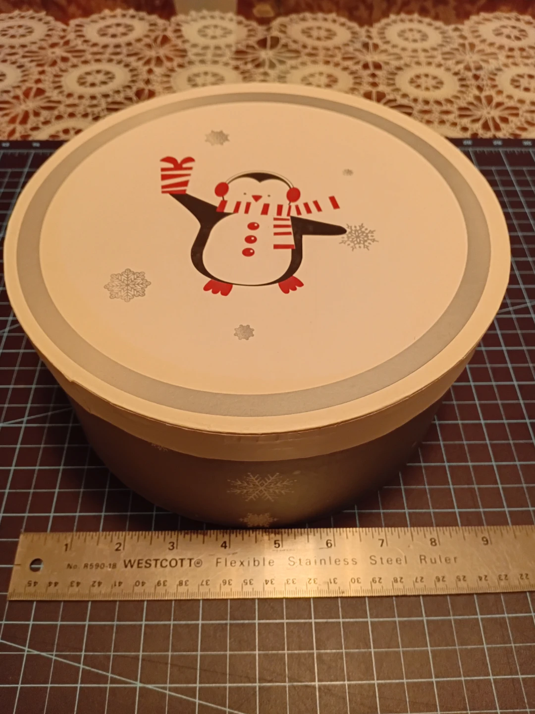Set of 4 Penguin Holiday Mugs - photo 5