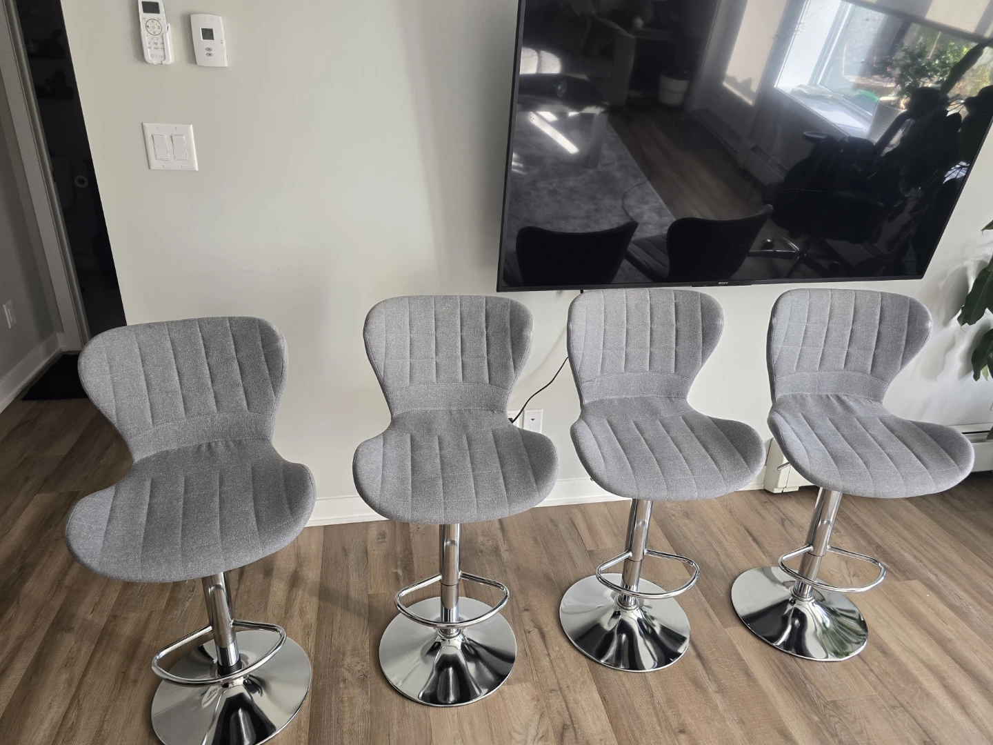 Set of 4 Grey Bar Stools - photo 3