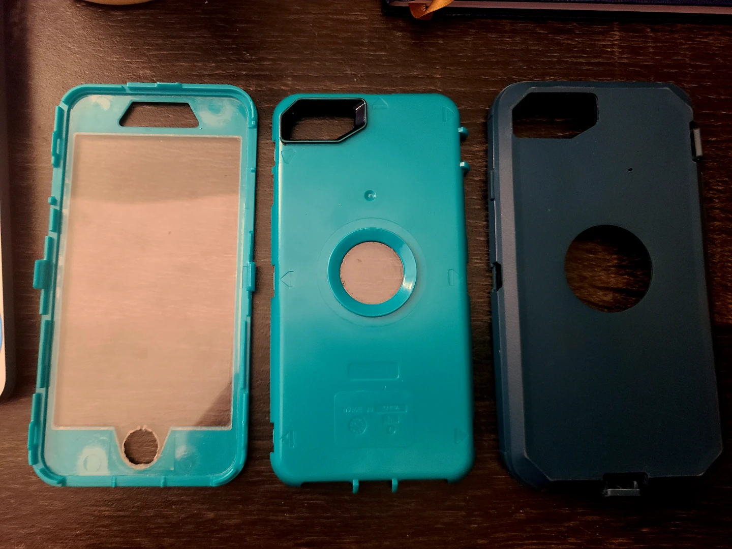 Protective Otterbox Phone Case for iPhone SE (2020/2022) - photo 3