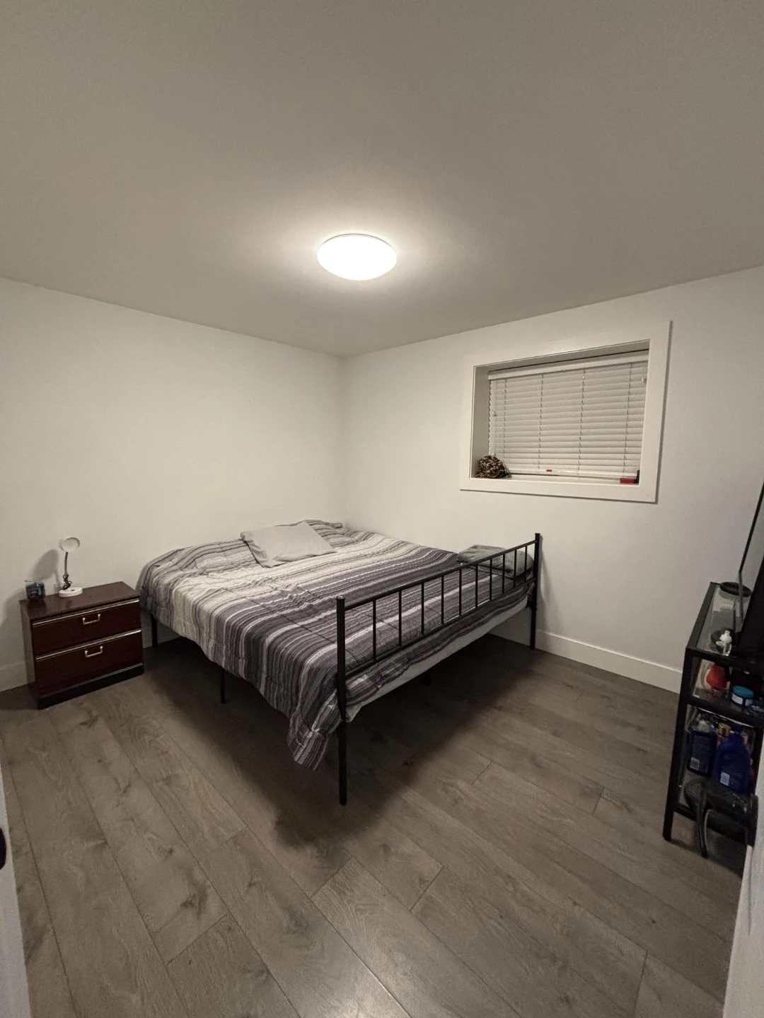 Basement suite for Lease in Burnaby - photo 3