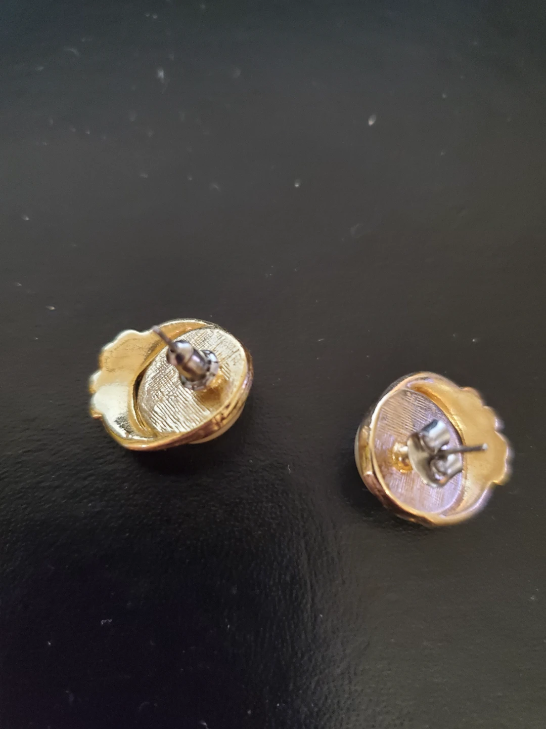 Vintage Pierced Earrings - photo 3