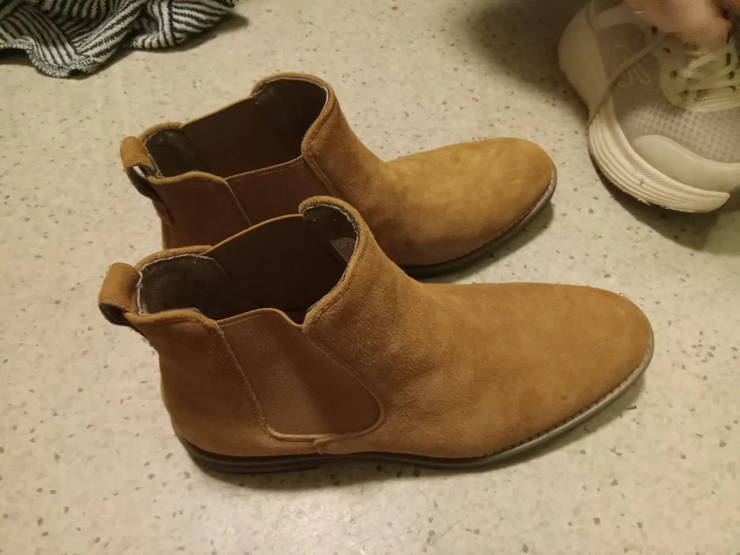 Bruno Marc Suede Chelsea Boots - Size 9 - photo 3
