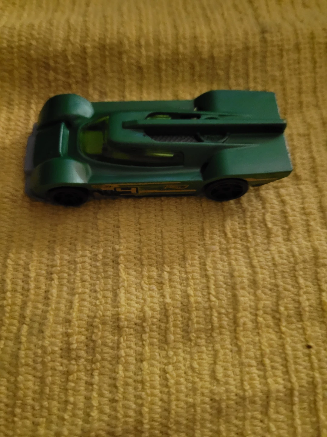 Hot Wheels Gruppo X24 in green.