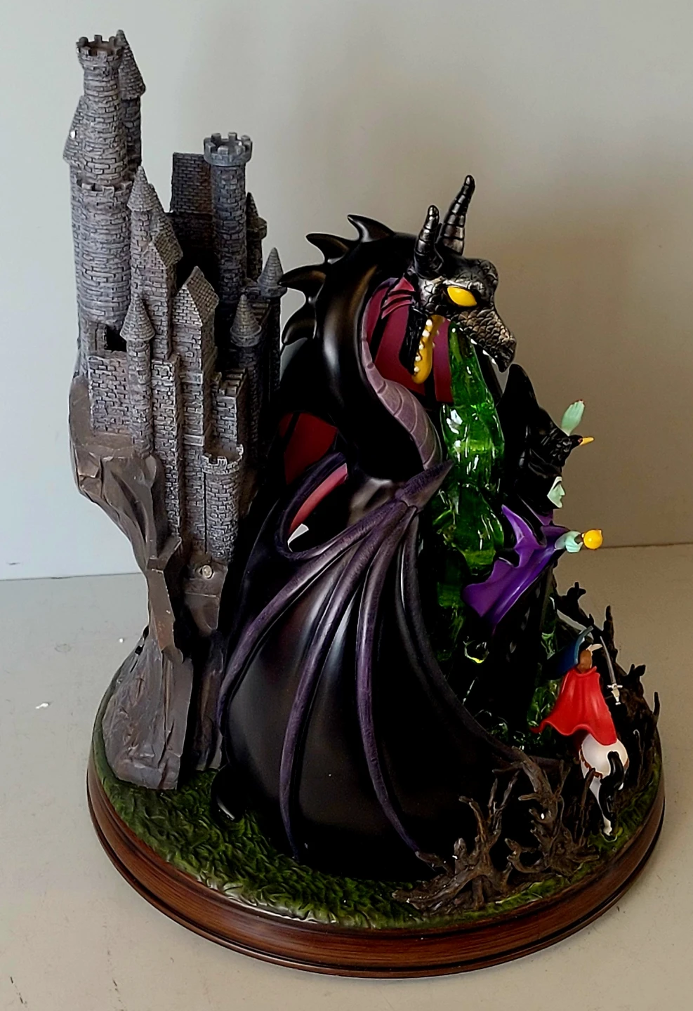 Disney Maleficent Castle (32605448) - photo 2