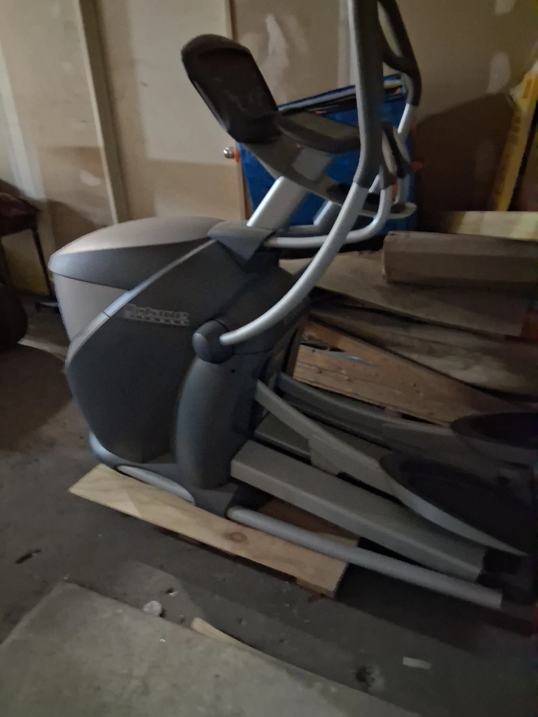 Octane Fitness Elliptical Trainer