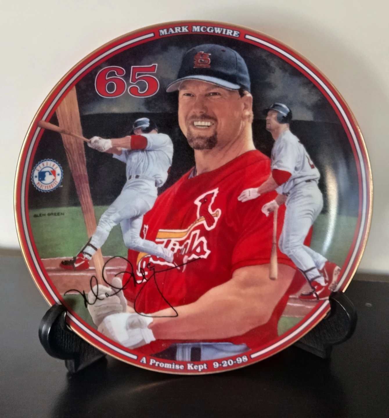 Vintage Wayne Gretzky & Mark McGwire Collector Plates - photo 3