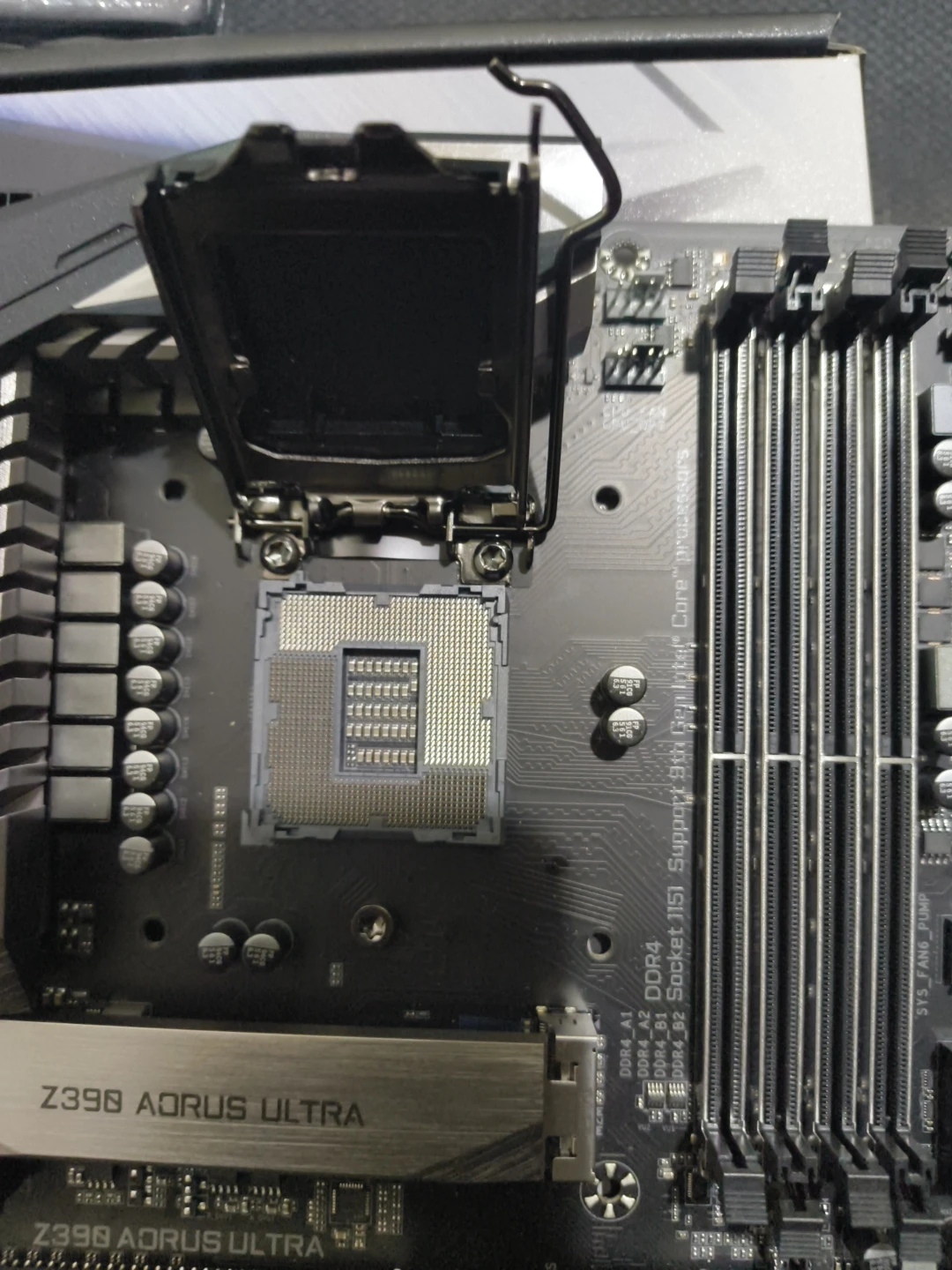 Gigabyte Z390 Aorus Ultra Motherboard - photo 2