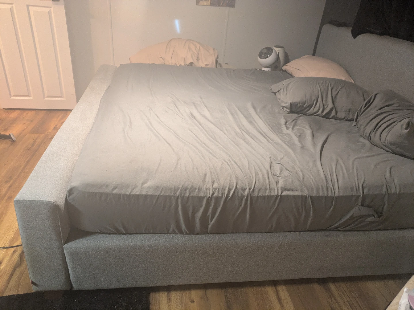 King Size Upholstered Bed Frame - photo 2