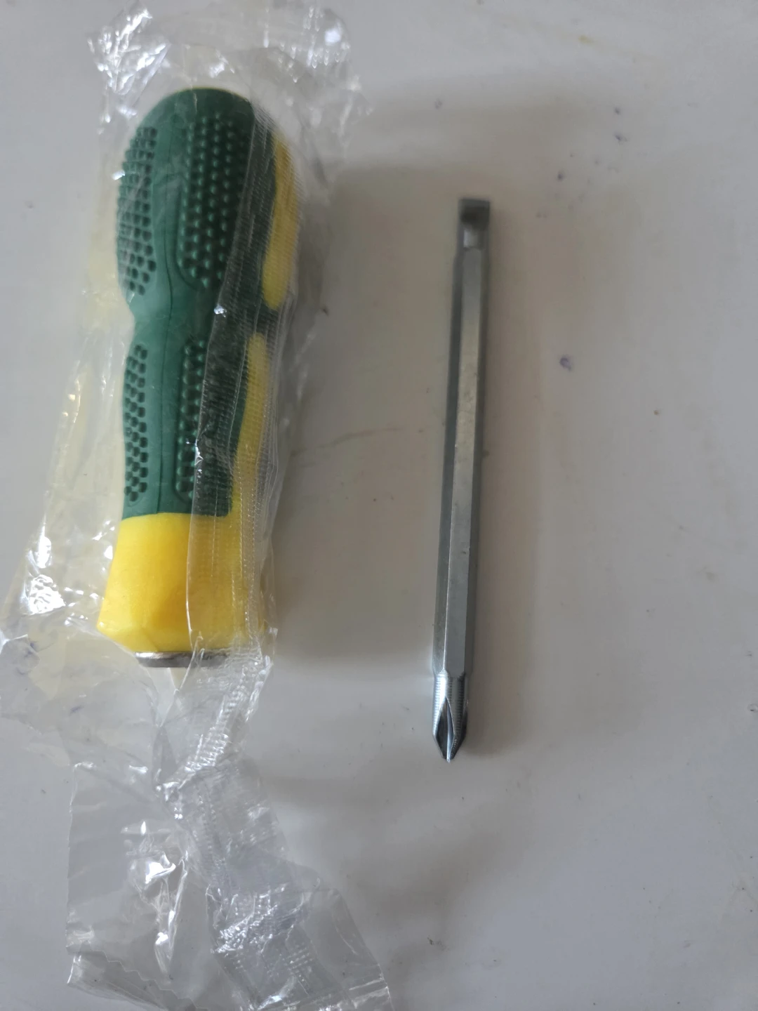 Double-ended Screwdriver