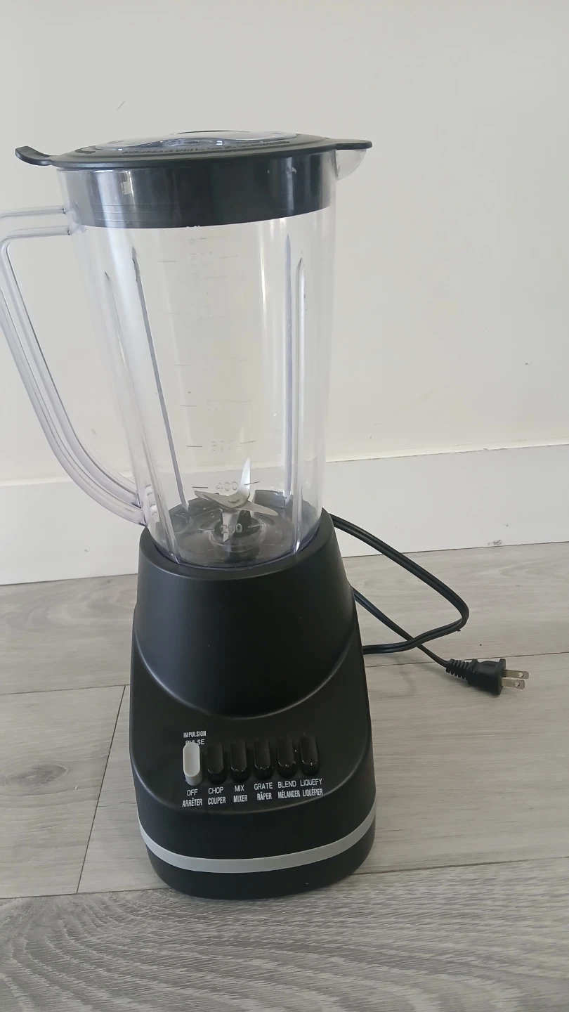 Black Countertop Blender - photo 2