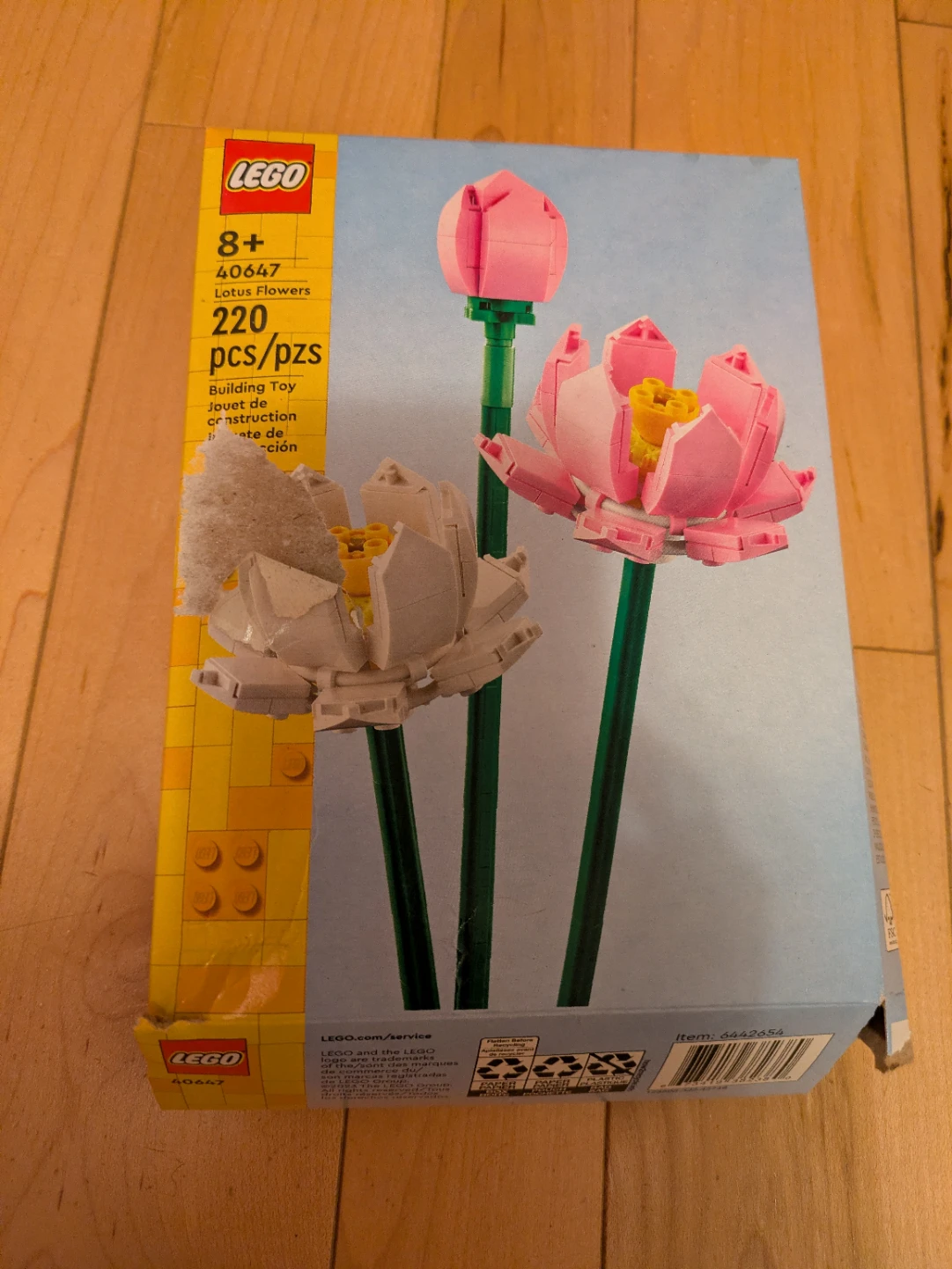 Lego Lotus Flower building set (discontinued)