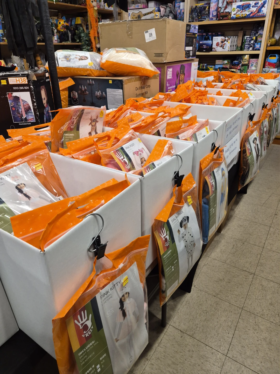 5 o'reet Kids Halloween Costumes $5 each we have 100s - photo 2