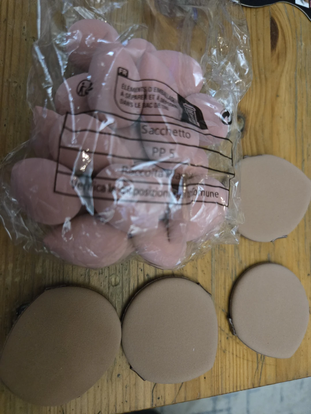 Makeup sponges