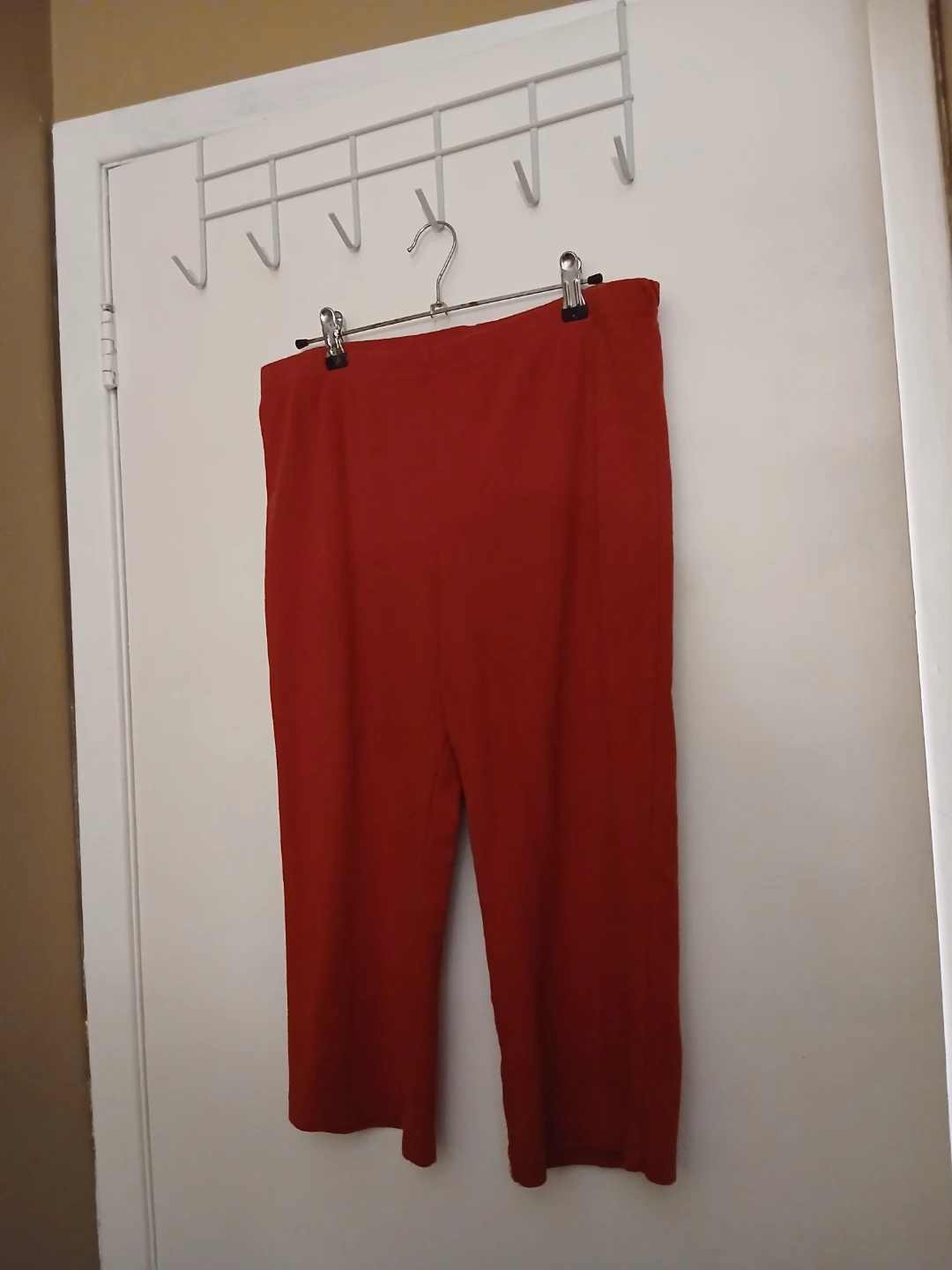 3 pair pants, 1 capris - photo 3