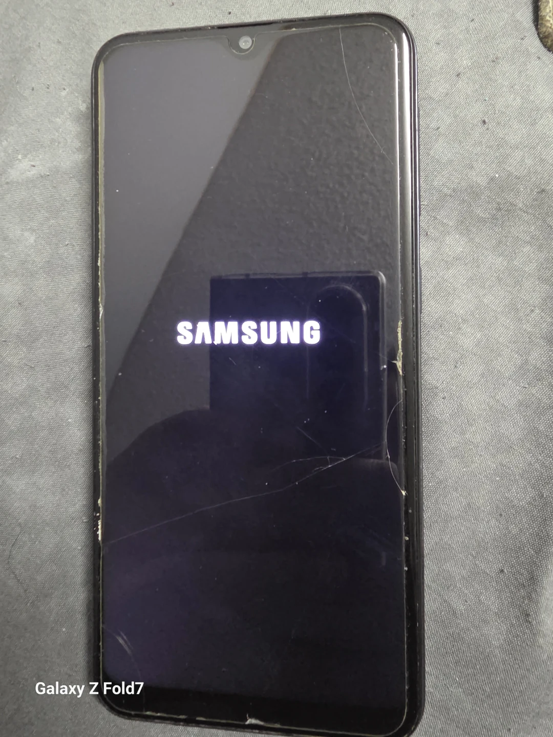 Samsung Galaxy A10e Smartphone - photo 3