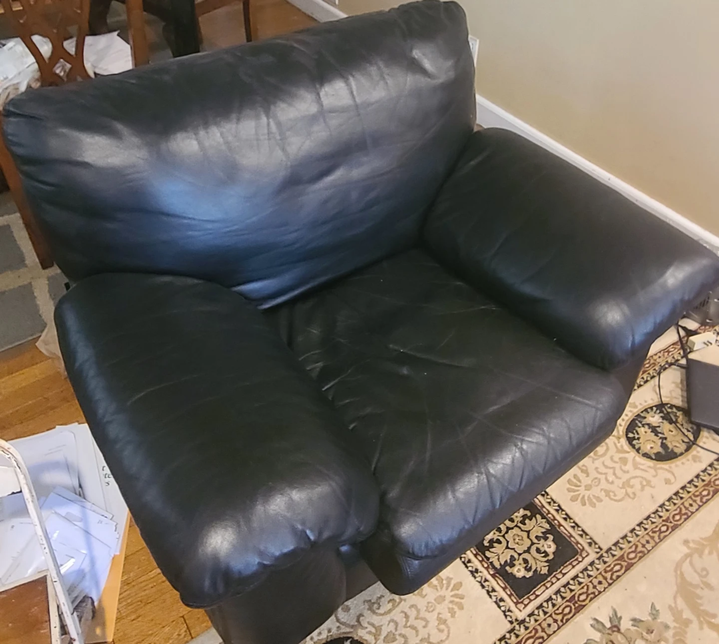 Black Leather Three-Seater Sofa