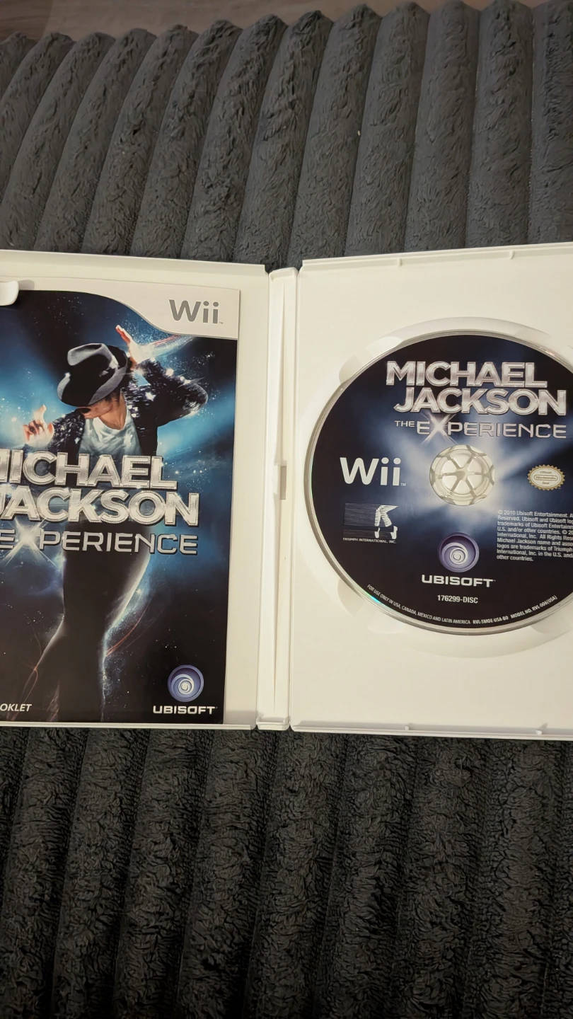 Michael Jackson The Experience Wii Game - photo 3