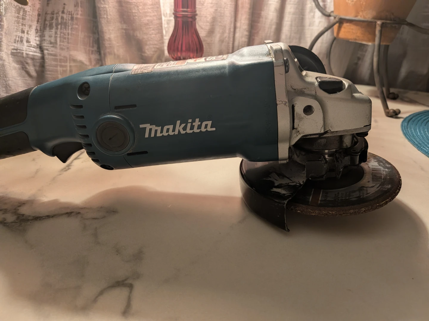 Makita 5-In 10.5A Angle Grinder w/ Brake - photo 5
