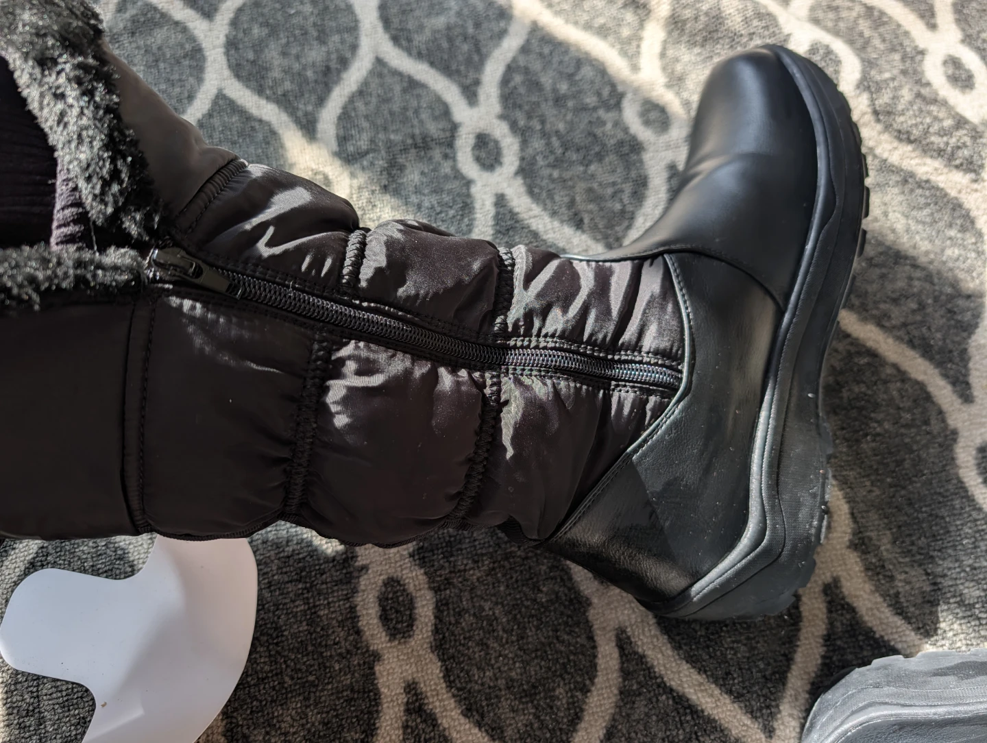 Black winter snow boots size 10 - photo 4