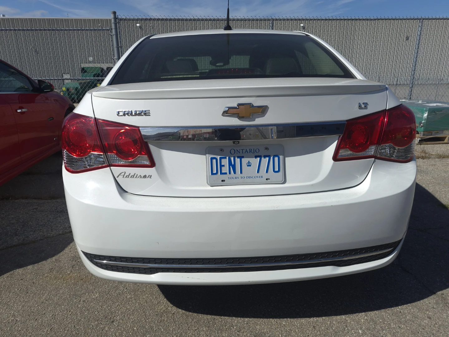 Chevrolet Cruze LT RS  drive like new - photo 2