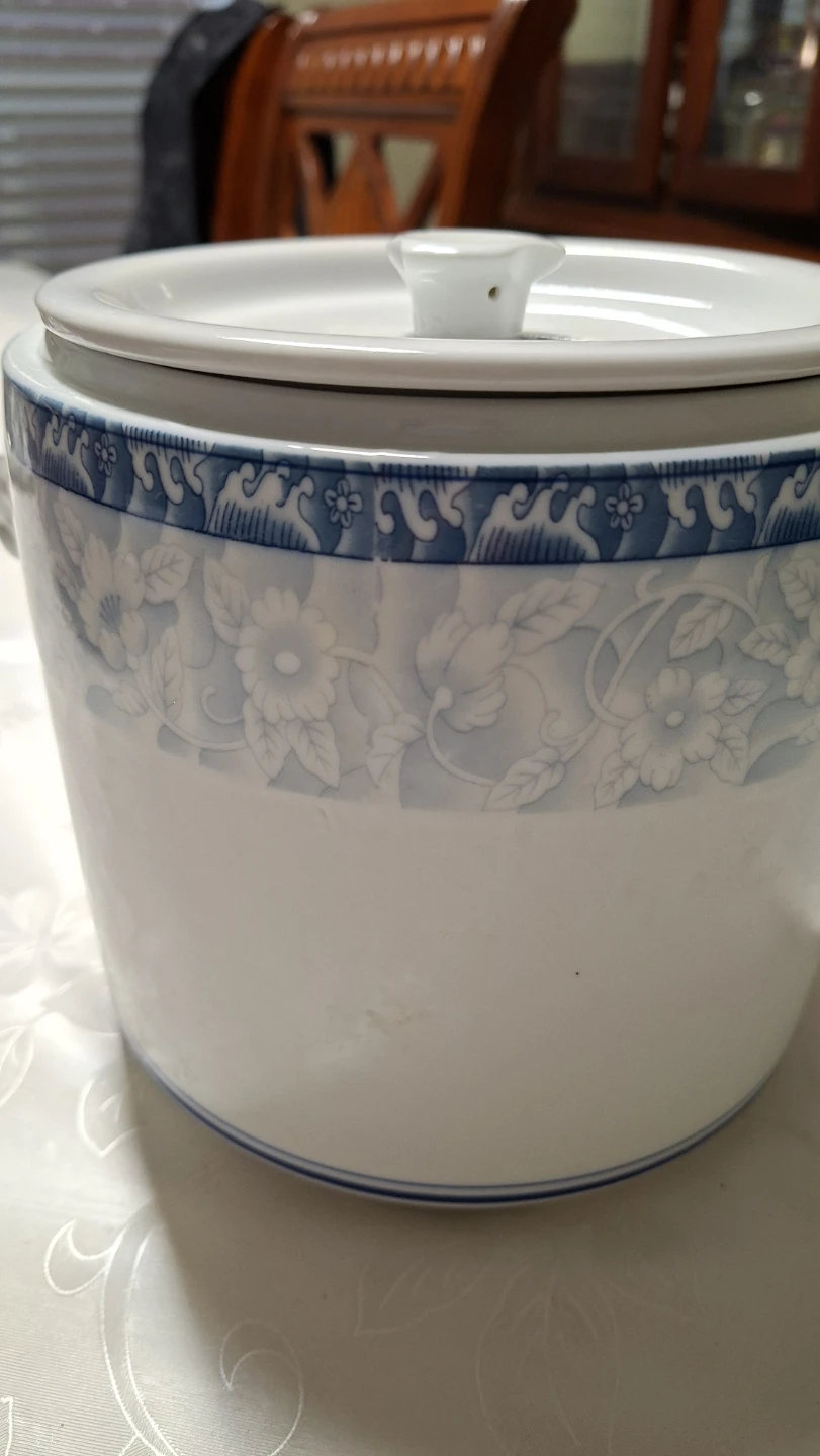 Large Ceramic jar with blue floral pattern - photo 3