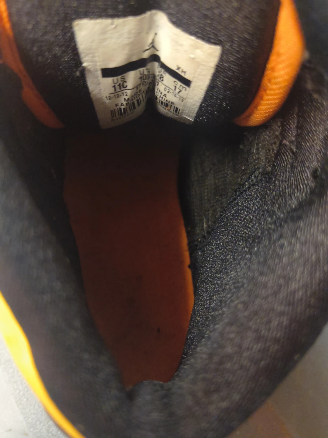 Jordan kids' high-top sneakers size 11C - photo 4