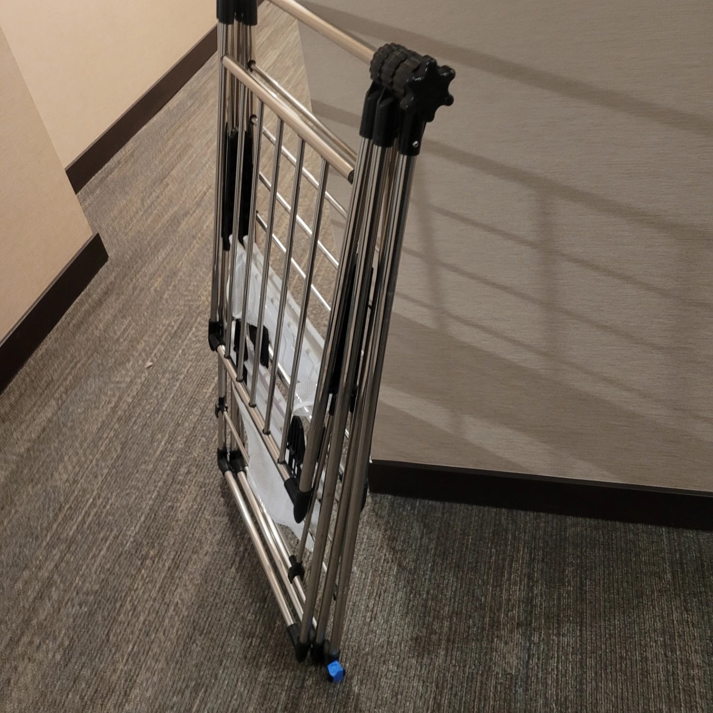 Rebrilliant Stainless Steel Foldable Gullwing Drying Rack - photo 3