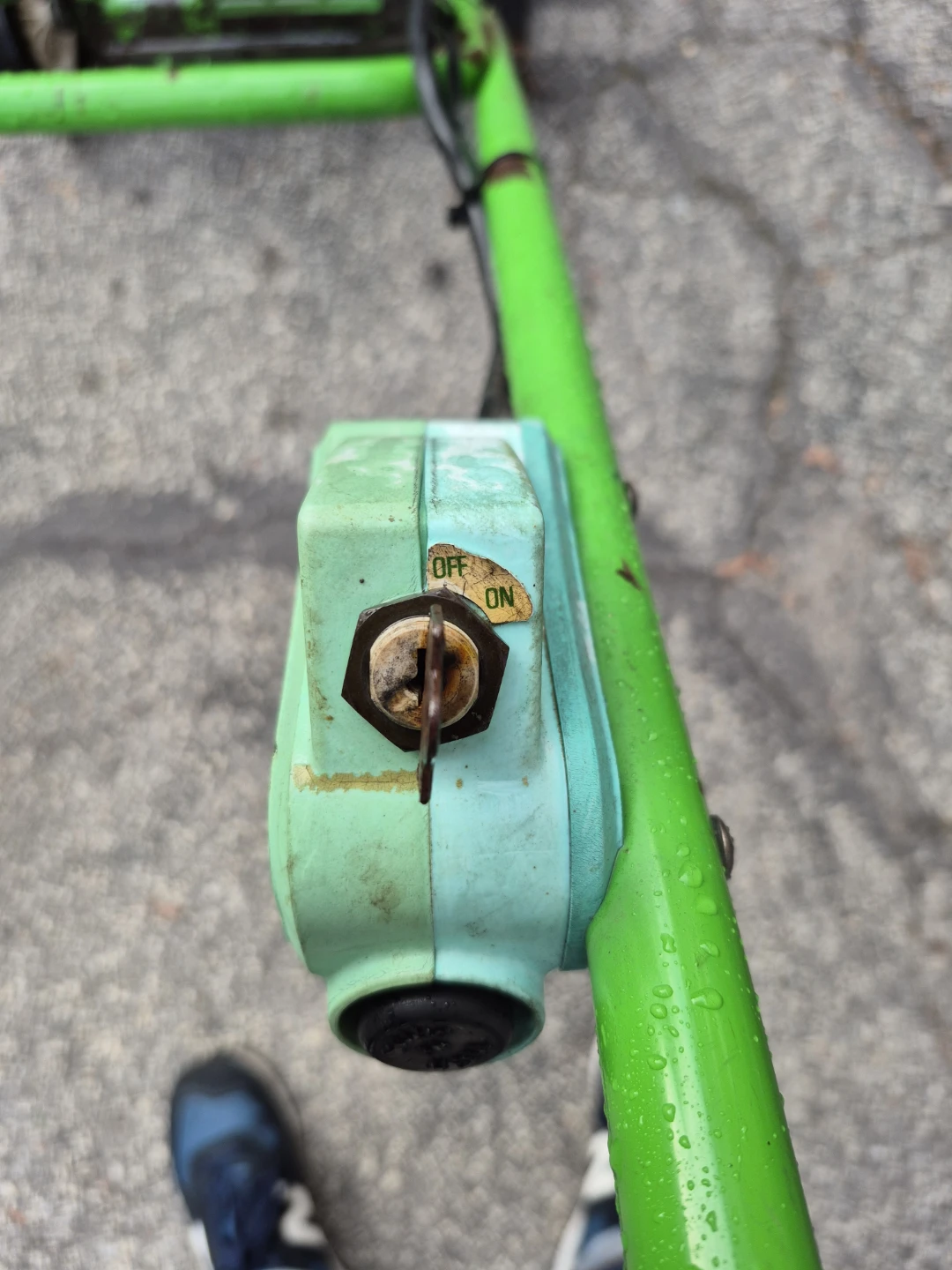 Lawn Boy Mower (2-Stroke) – Runs Great, Just Needs Starter Rope - photo 3