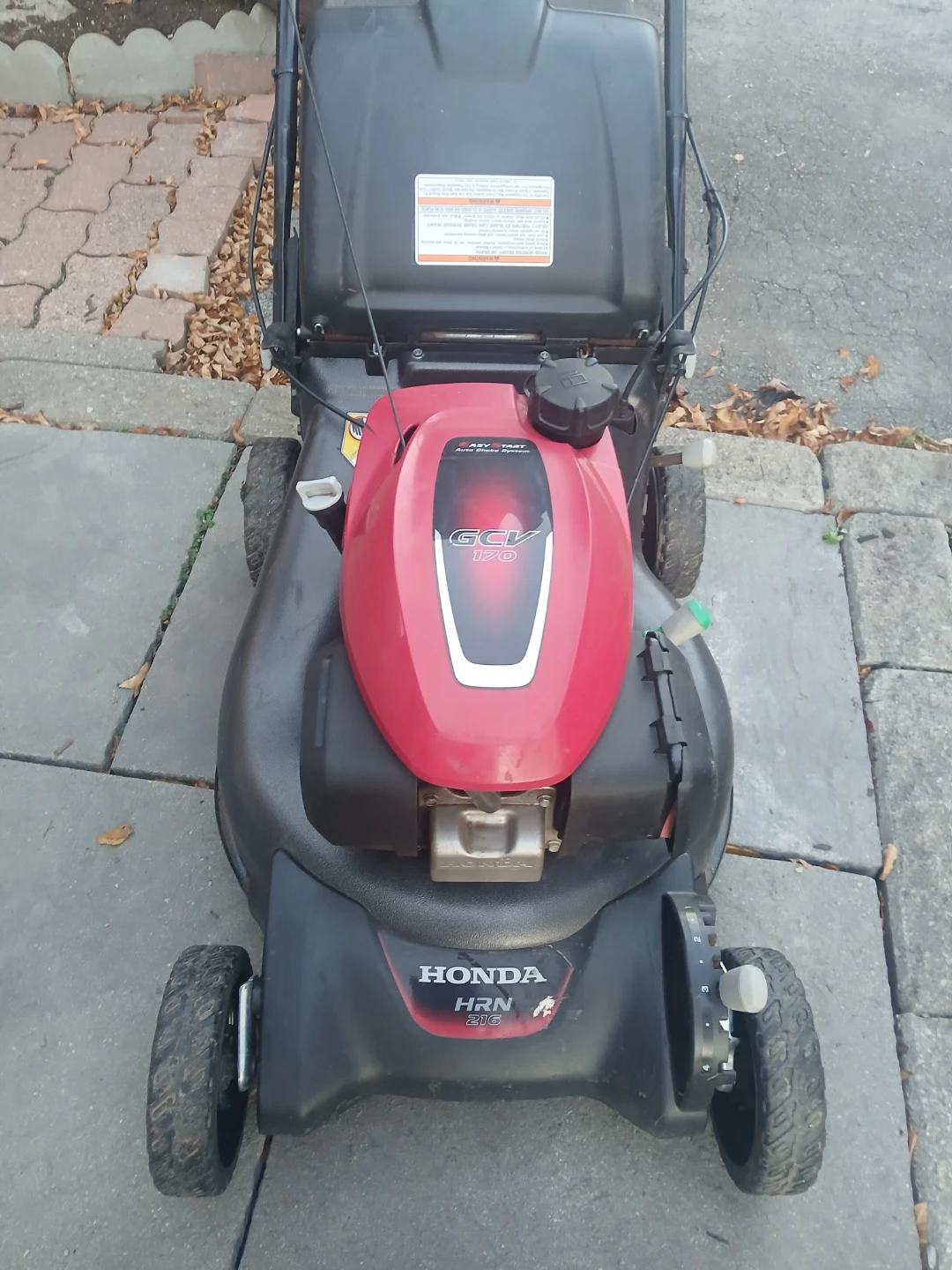 Honda HRN 216 Lawnmower - photo 3