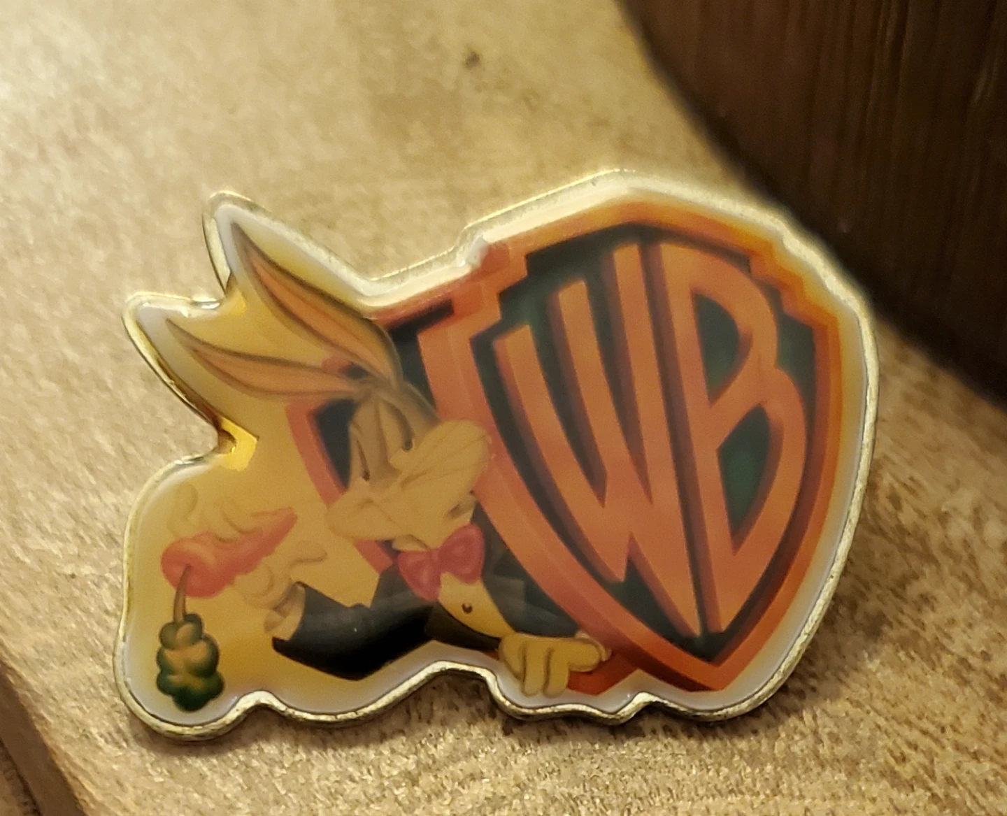 1997 Vintage Warner Bros Bugs Bunny Enamel Pin - photo 3