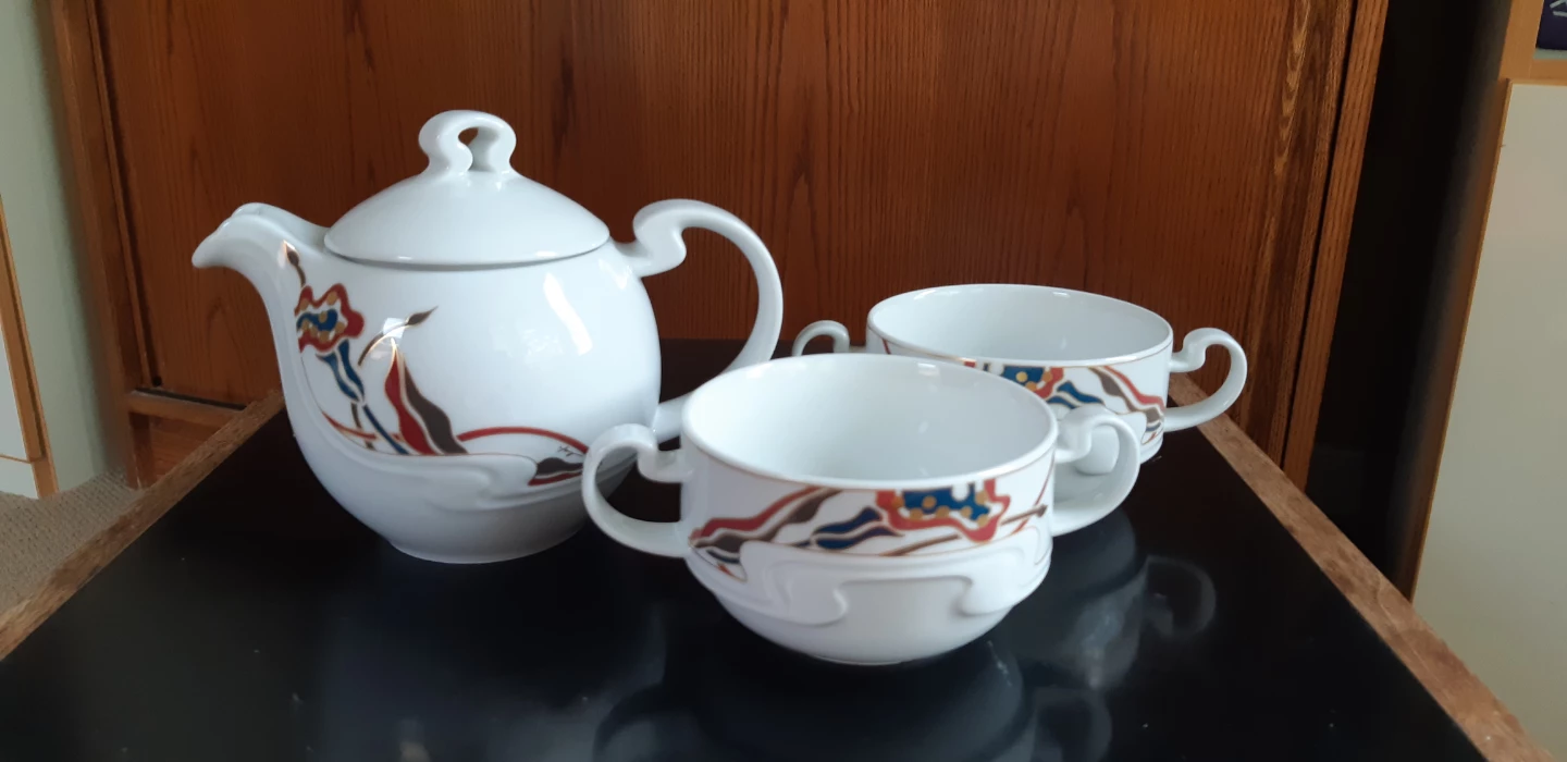 Rosenthal Ametria Teapot and Two Cups