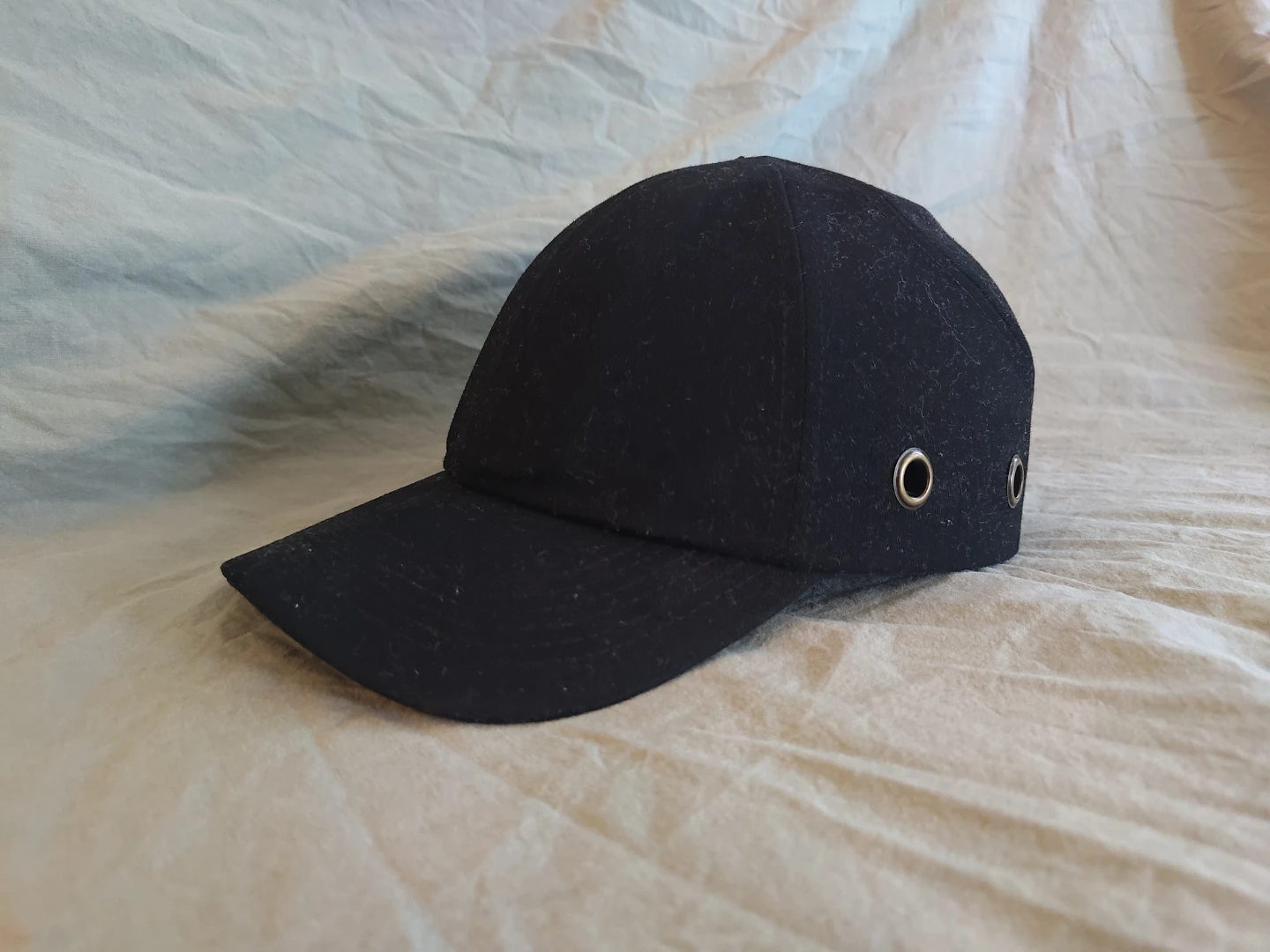KT SE1710 Black Safety Bump Cap